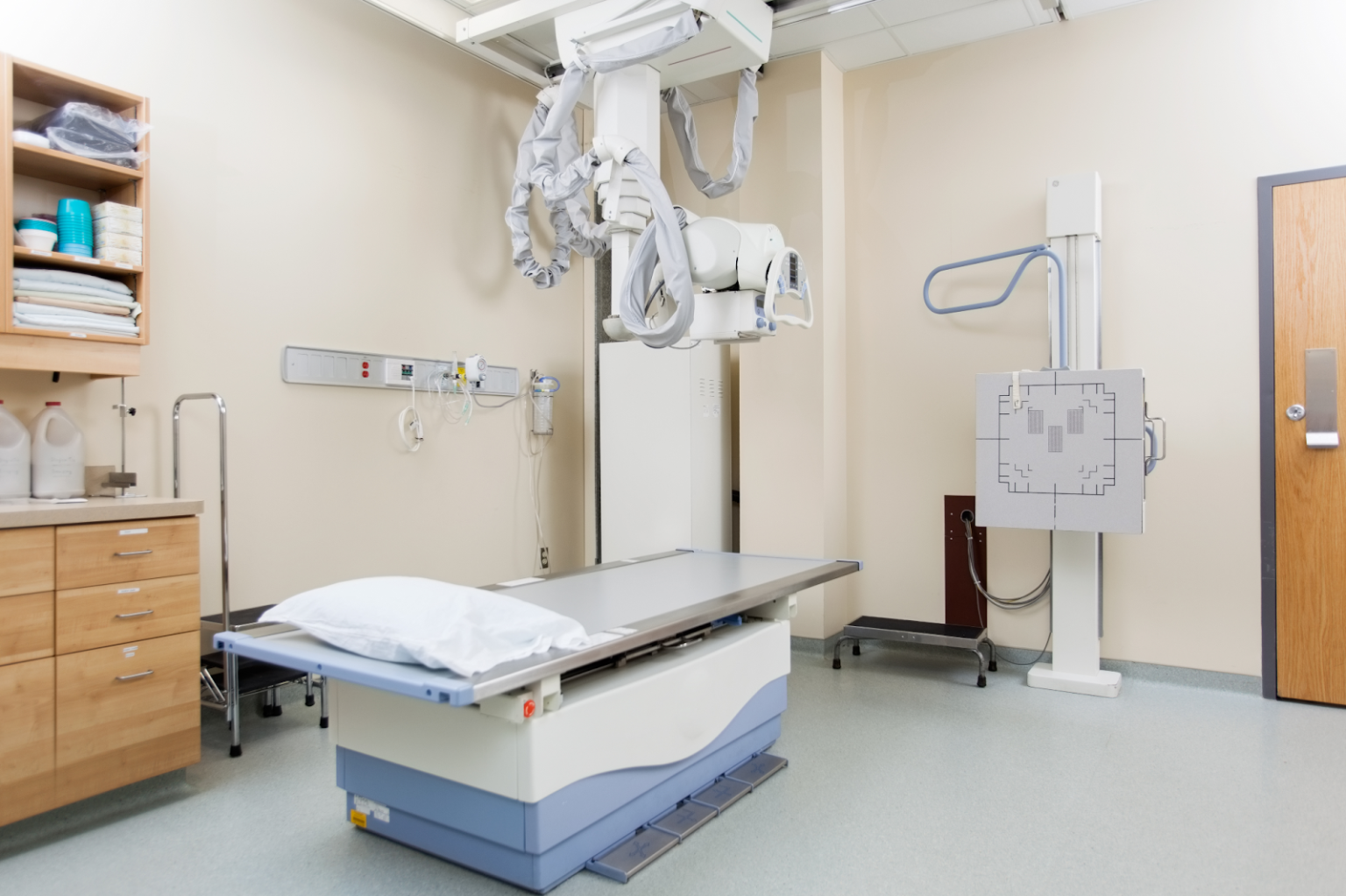 Working with Limited Space Solutions for Small X ray Rooms